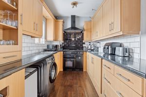 Kitchen,- click for photo gallery